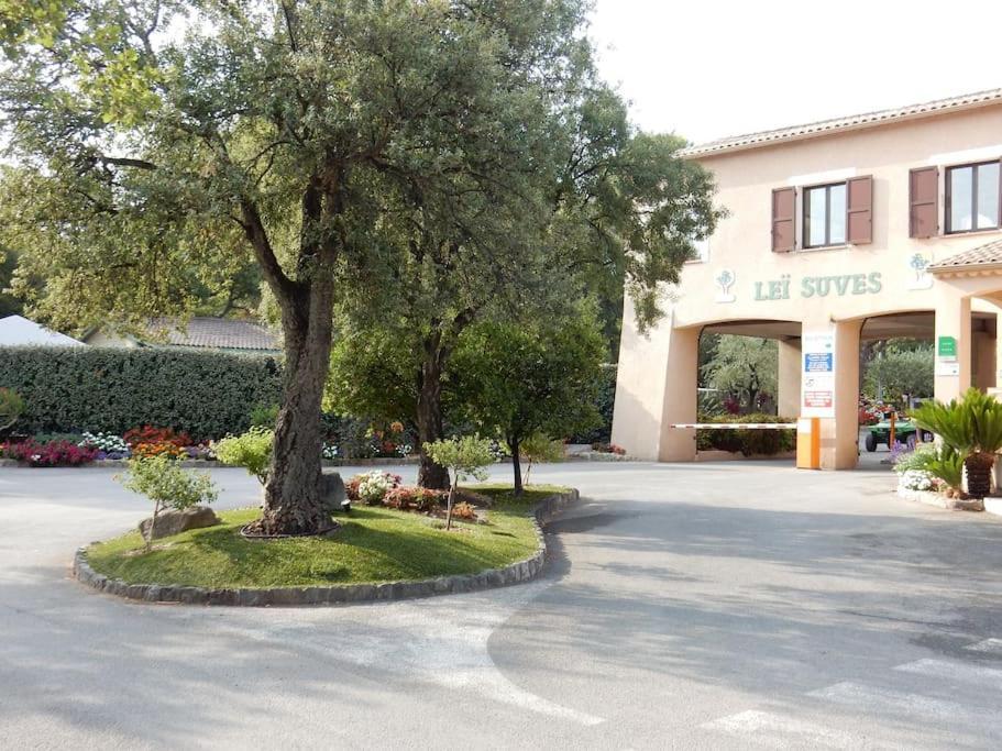 Mobile Home 6-Pers Camping Lei Suves-Cotes D'Azur-Including Airco Roquebrune-sur Argens Exterior foto